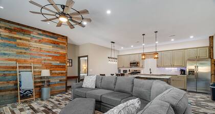 Raccoon Lake Retreat