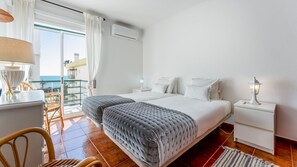 1 chambre, fer et planche à repasser, Wi-Fi gratuit, draps fournis