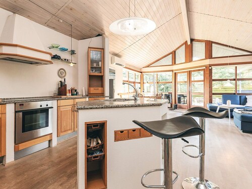 6 Person Holiday Home in Spottrup