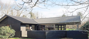 6 Person Holiday Home in Spottrup