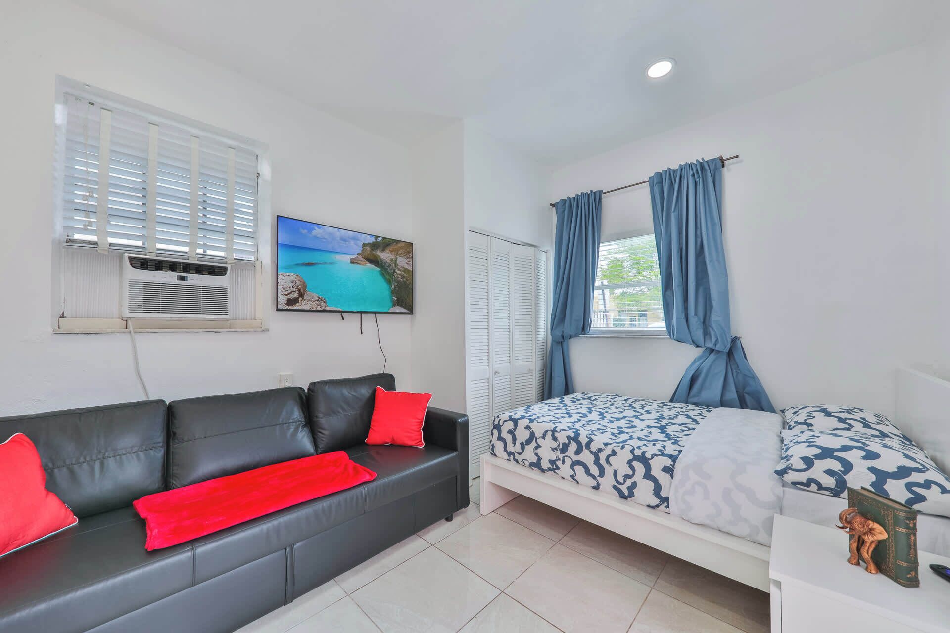 Desk, iron/ironing board, travel cot, free WiFi