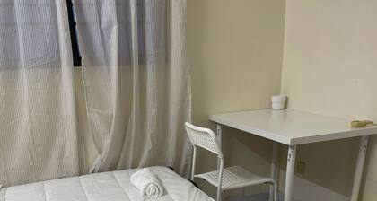 Entire unit 2-bedroom apartment with AC, WiFi in charming Gelugor