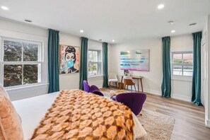 1 bedroom, desk, iron/ironing board, WiFi