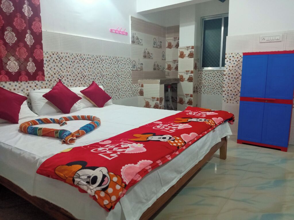 Deluxe Double Room | Desk, free WiFi, bed sheets