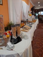 Desayuno buffet incluido todos los días 
