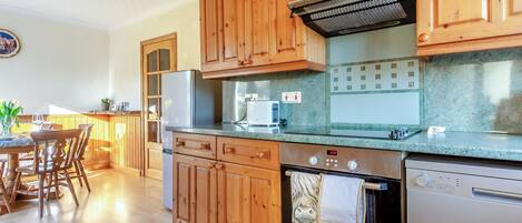 Dishwasher, highchair