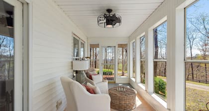30 private acre Country House