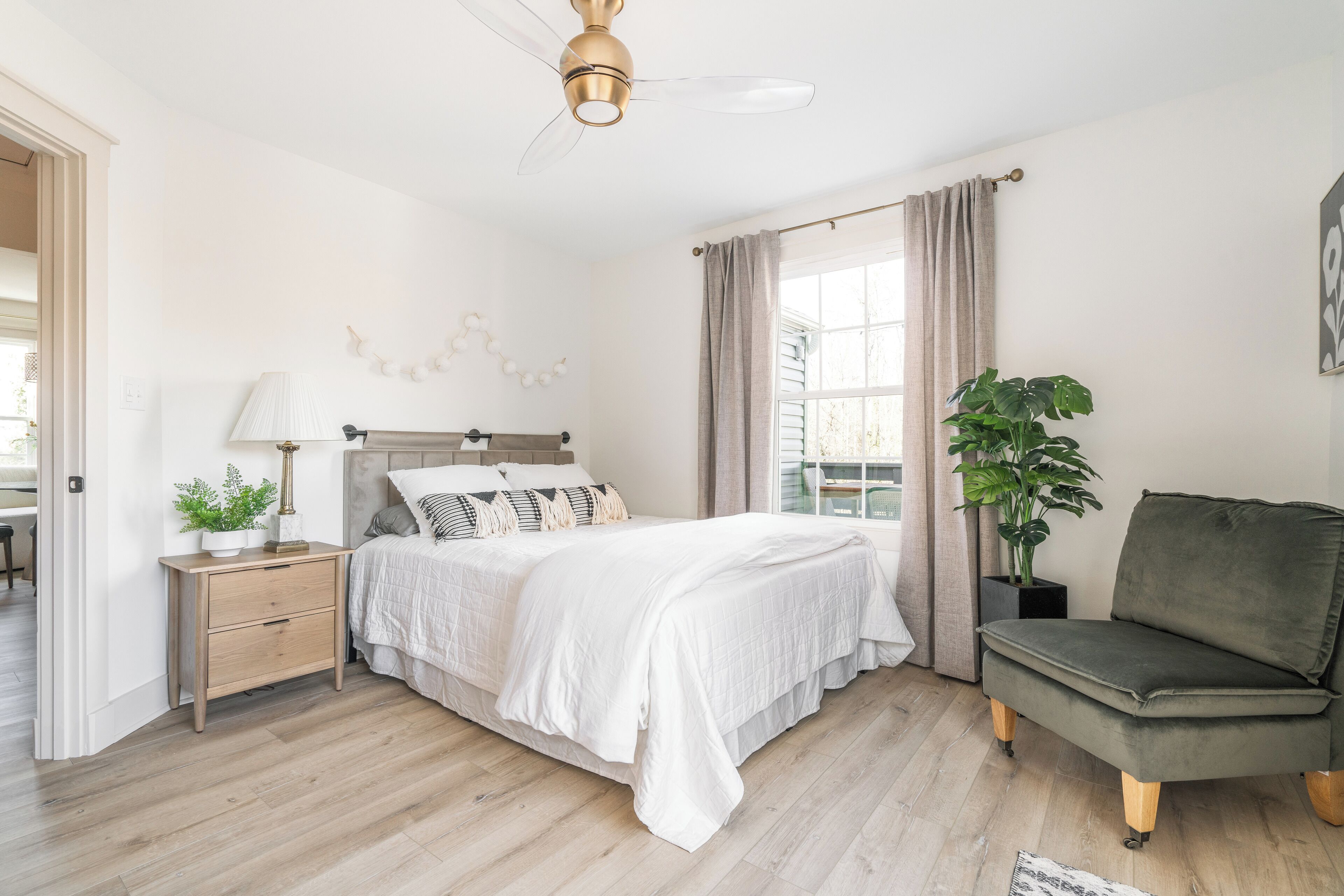 2 chambres, fer et planche à repasser, Wi-Fi gratuit, draps fournis