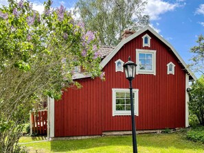 House | Exterior - 4 Person Holiday Home in Orsundsbro (Örsundsbro)