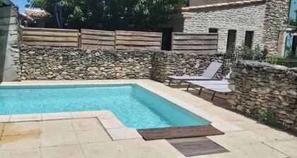 Chez Pascal gîte studio with garden and parking