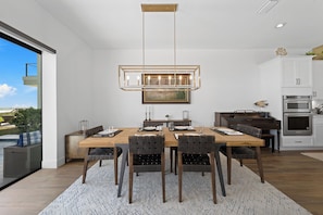 Dining - 4-bedroom oceanfront villa in Melbourne Beach with (Melbourne Beach)