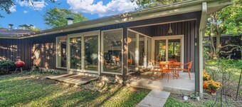 Incredible Mid-Century home in premium location