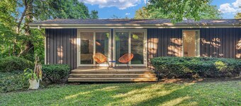 Incredible Mid-Century home in premium location