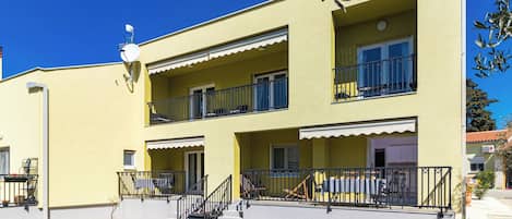 Apartment | Exterior