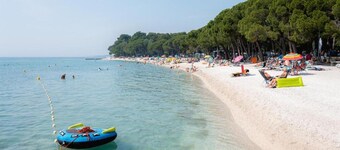 Furnished One-bedroom Apartment in Fazana