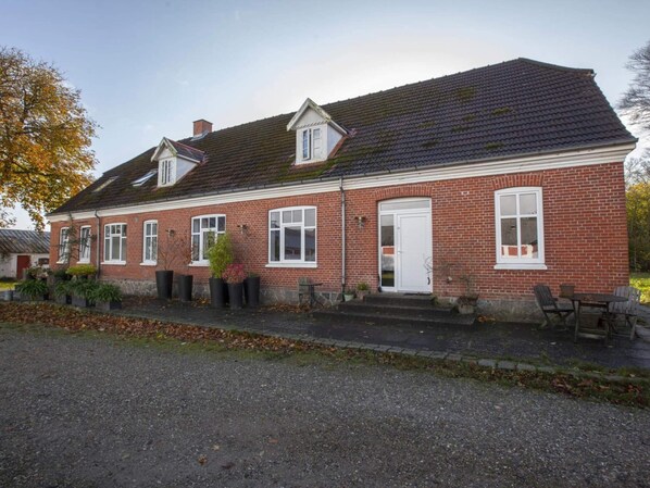 House | Exterior