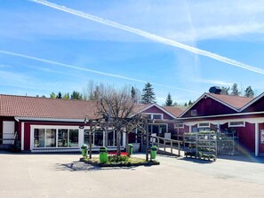 House | Exterior - Island Retreat With Outdoor Spaces (Ljusterö)