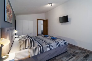 House | 3 bedrooms, iron/ironing board