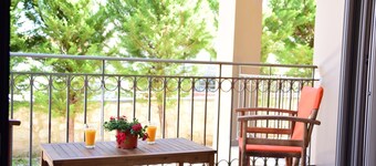 Charming 1-bedroom apartment with AC, WiFi in amazing Karavomylos