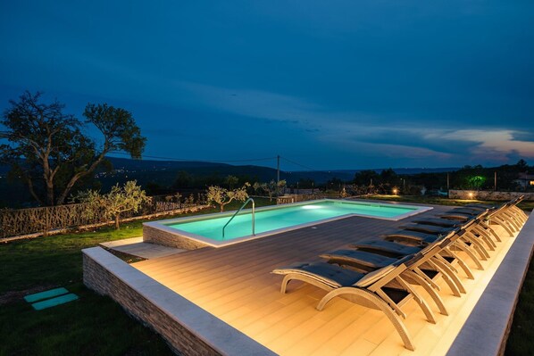 Villa | Pool | Indoor pool, outdoor pool