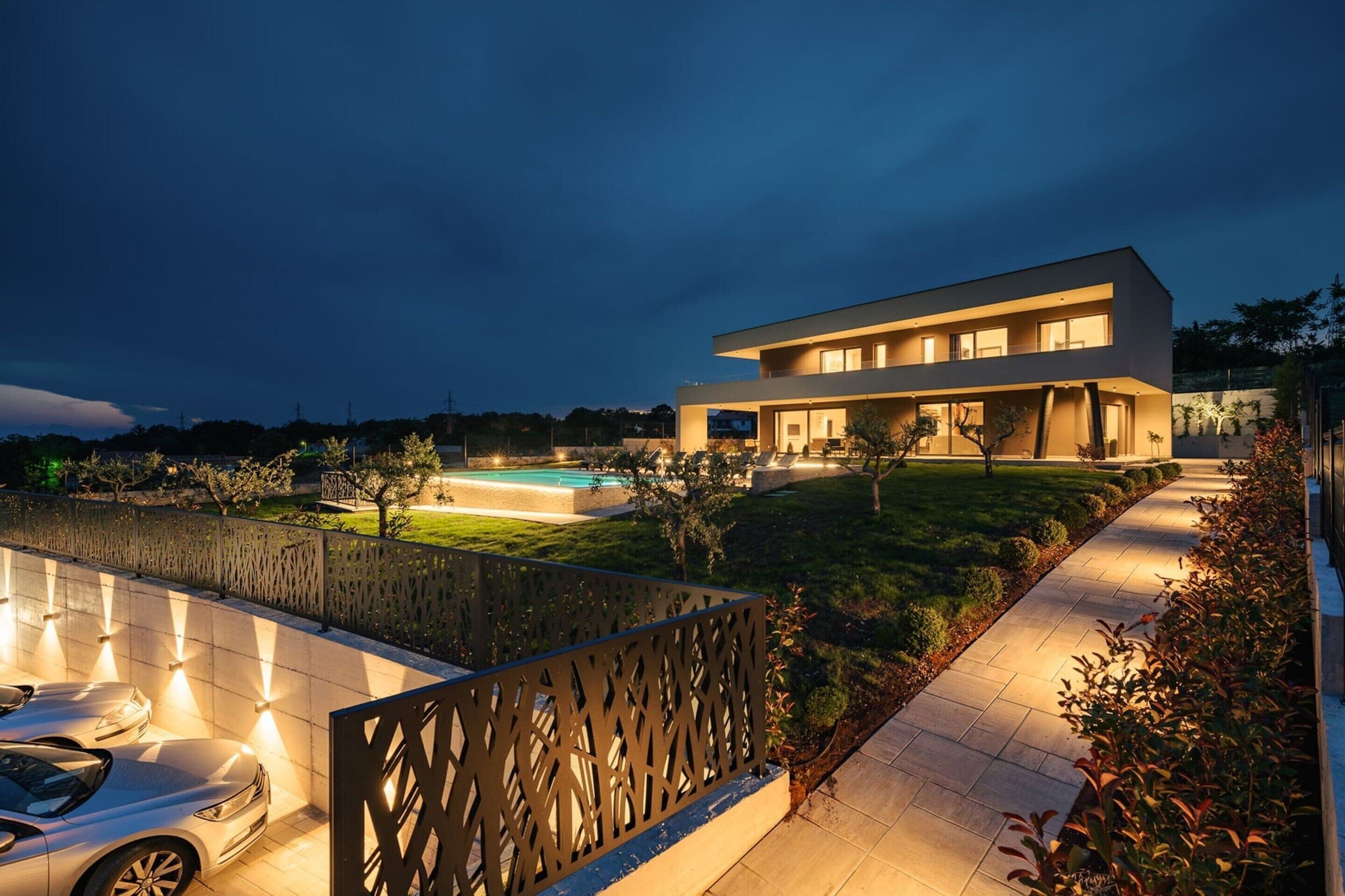 Villa | Exterior
