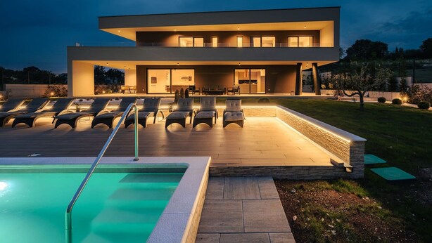 Villa | Basseng