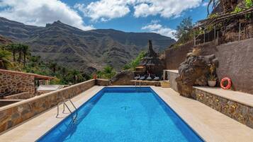 Villa | Pool | Indoor pool, outdoor pool