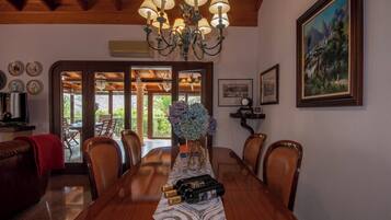 Villa | Tempat makan