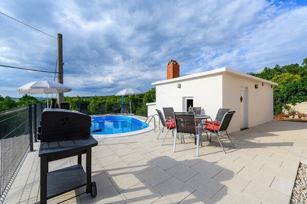 Apartment | Pool | Indoor pool, outdoor pool