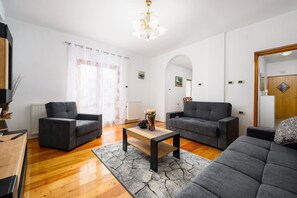 Apartment | Living room