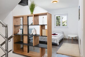 Villa | 5 bedrooms, iron/ironing board - Villa in Liznjan With Heated Pool (Medulin)