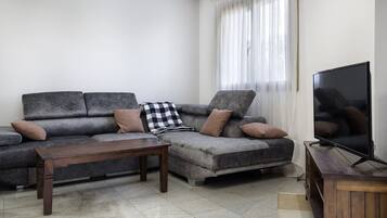 Apartment | Living room