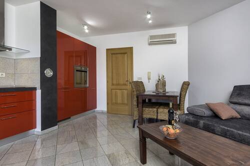 Apartment | Eigene Küche | Hochstuhl