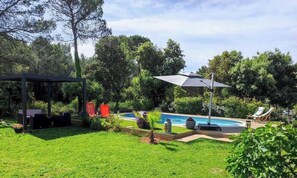 Pool - Bed and Breakfast + outdoor kitchen + swimming pool (Sillans-la-Cascade)