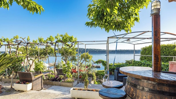 Garden - Coastal Comfort With Balcony (Rab)
