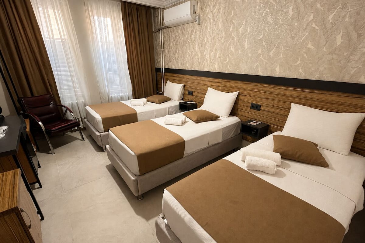 Standard Triple Room, City View