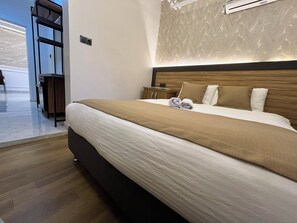 Premium bedding, minibar, desk, laptop workspace - HOTEL GAZİ (Gaziantep)