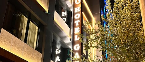 Fachada de la propiedad