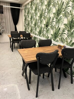 Check-in-/Check-out-Schalter