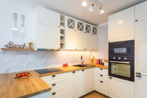 Apartment | Private kitchen | High chair