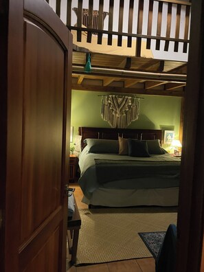 2 bedrooms, in-room safe, desk, iron/ironing board - Charming Antigua Retreat 2BR + Lofts with Parking (Antigua Guatemala)