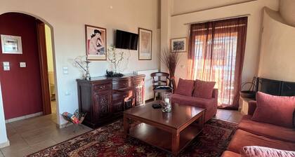 Cosy! Pet-Friendly!35 min to the ski tracks Parnassos and 15 min from the beach!