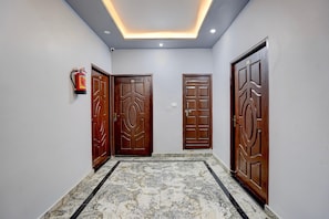 House | Interior - Collection O Godowliya Varanasi (Varanasi)