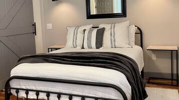 2 Schlafzimmer, Bügeleisen/Bügelbrett, WLAN, Bettwäsche