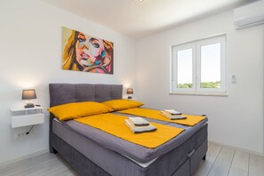 2 bedrooms, iron/ironing board - Furnished Penthouse With sea View (Medulin)