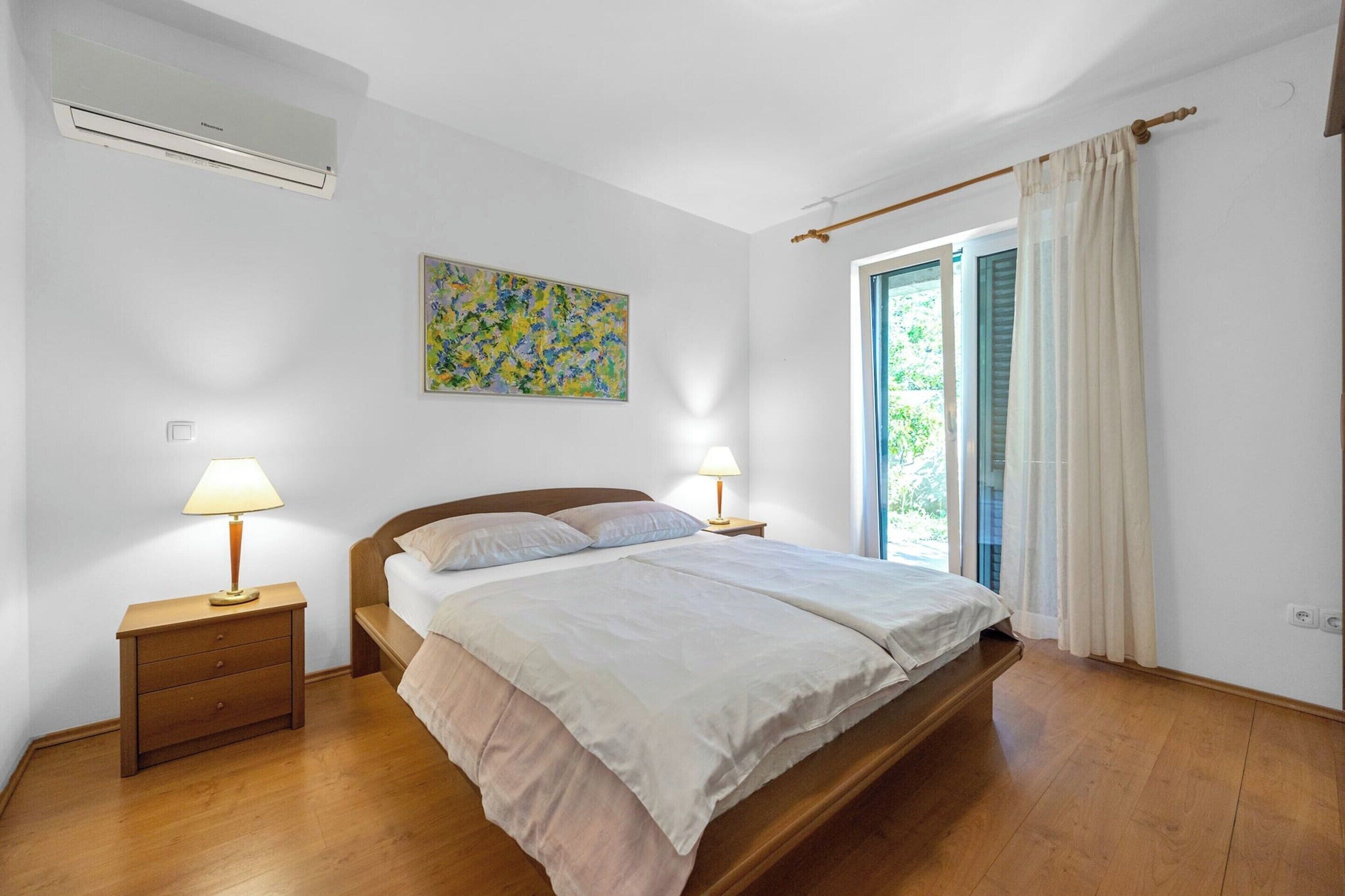 Apartment | 2 bedrooms, iron/ironing board