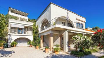 Apartment | Exterior