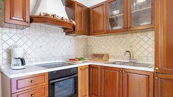 Apartment | Private kitchen | High chair