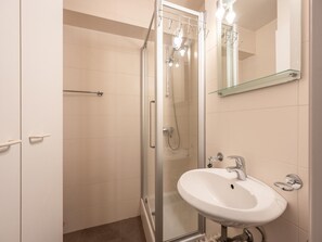 Apartment | Badezimmer