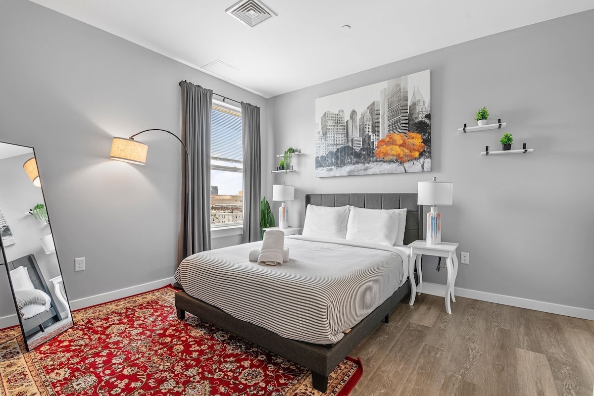 1 bedroom, desk, laptop workspace, free WiFi